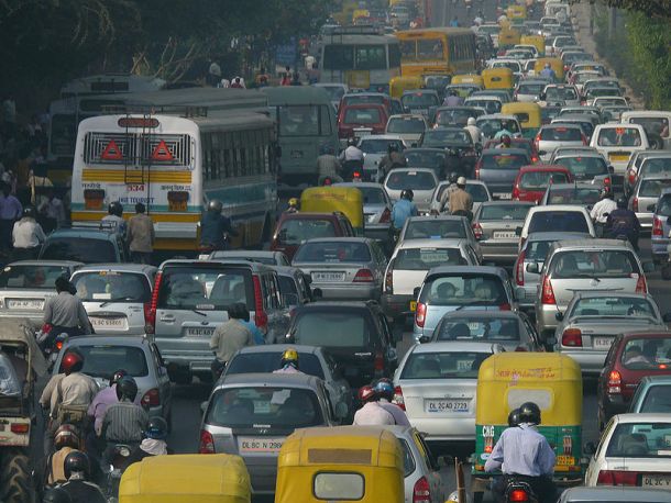 Rush hour in New Delhi 